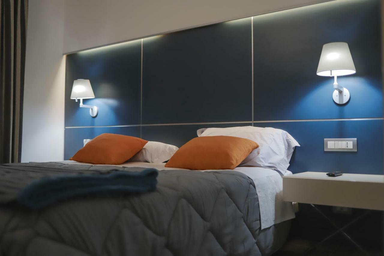Cosenza Luxury Apartment מראה חיצוני תמונה