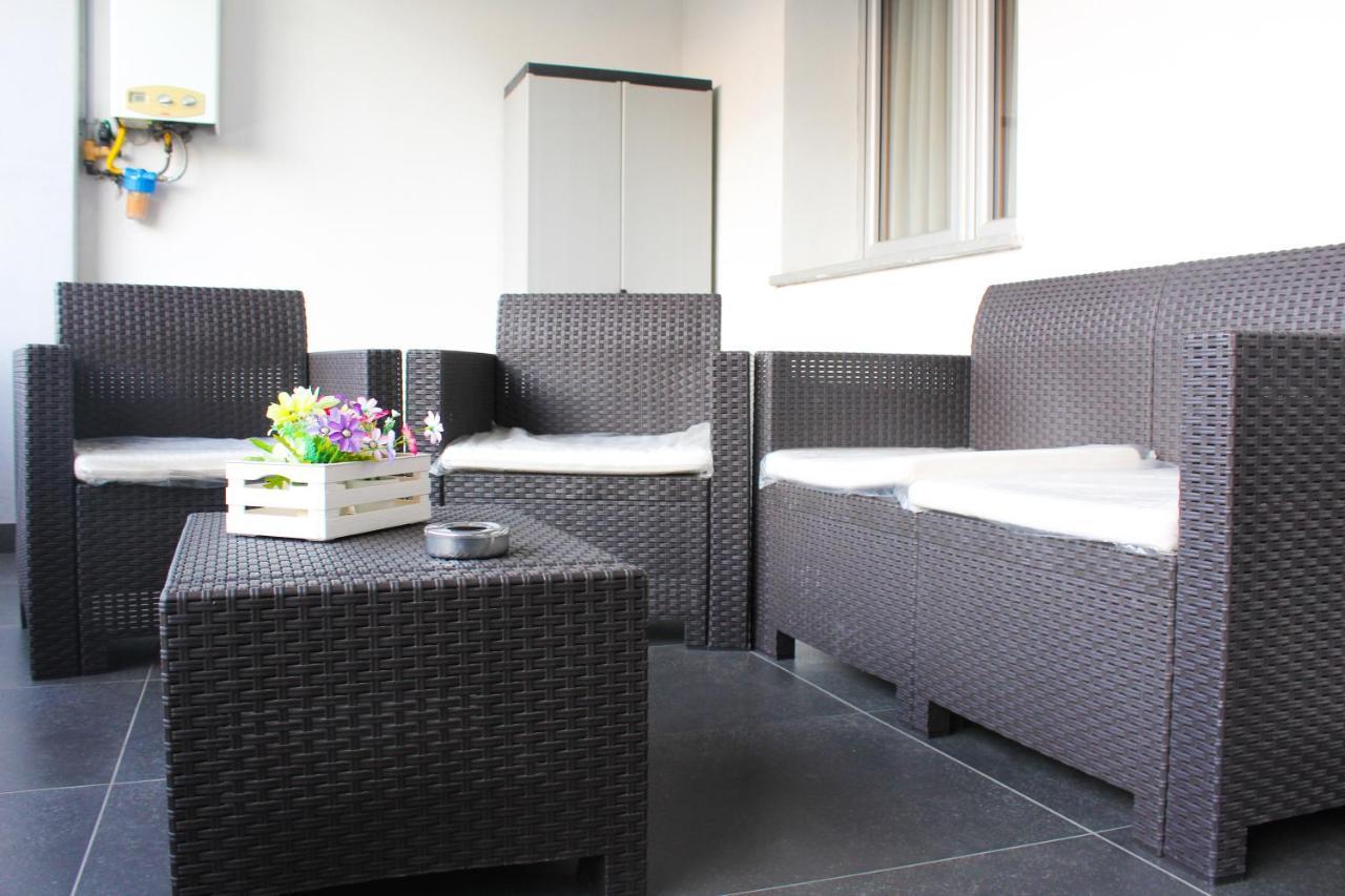 Cosenza Luxury Apartment מראה חיצוני תמונה