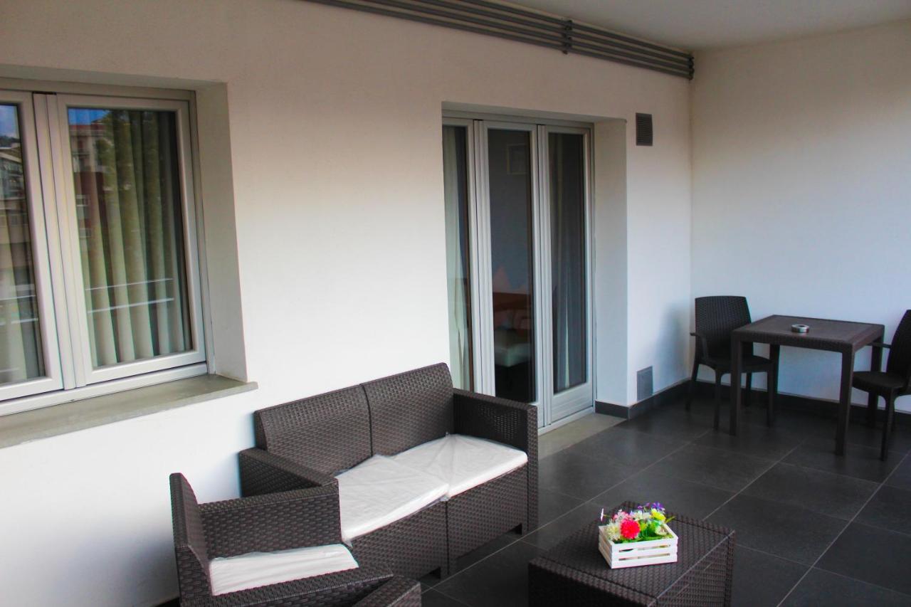 Cosenza Luxury Apartment מראה חיצוני תמונה